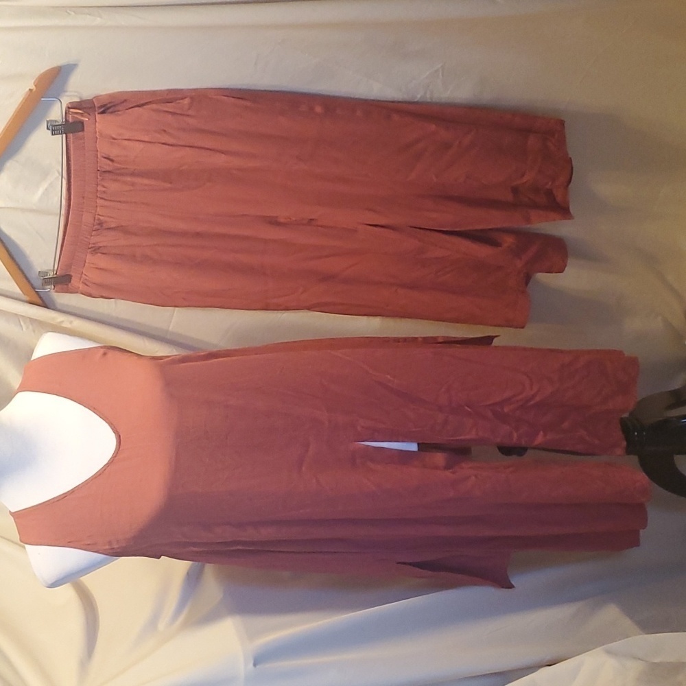 Namaste 2 Piece Top and Pant SZ MD